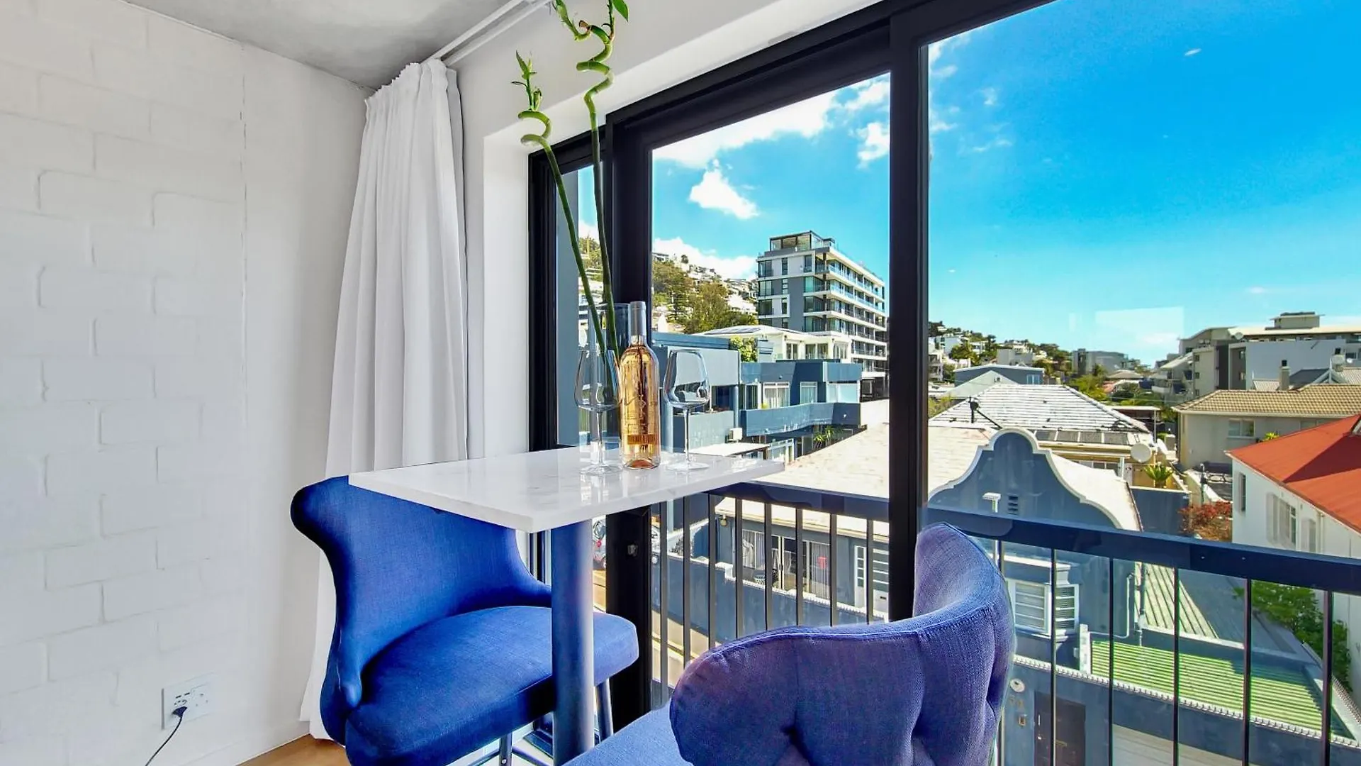 Beautiful Home, Perfect Location Cape Town