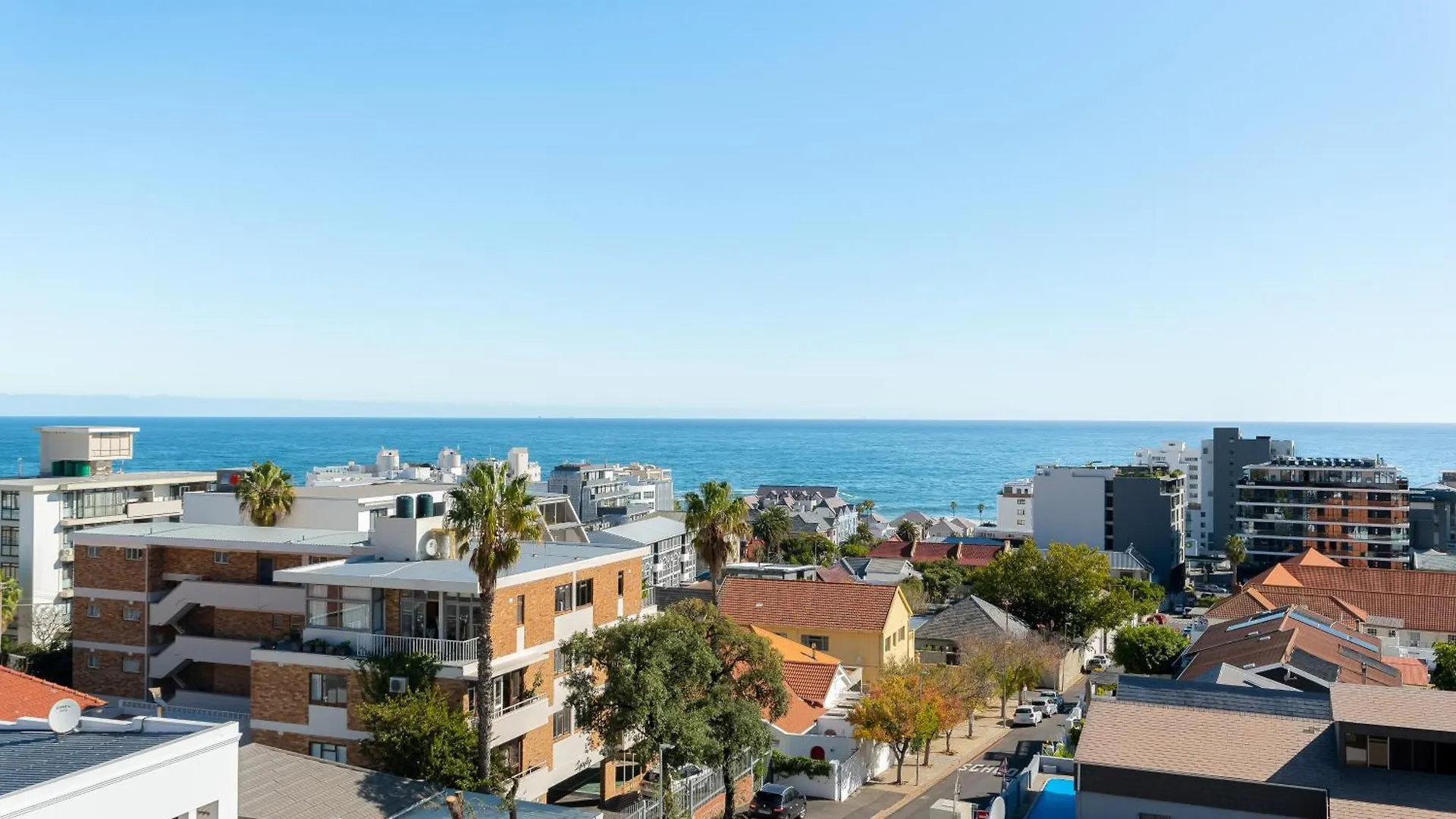 Beautiful Home, Perfect Location Cape Town Apartment