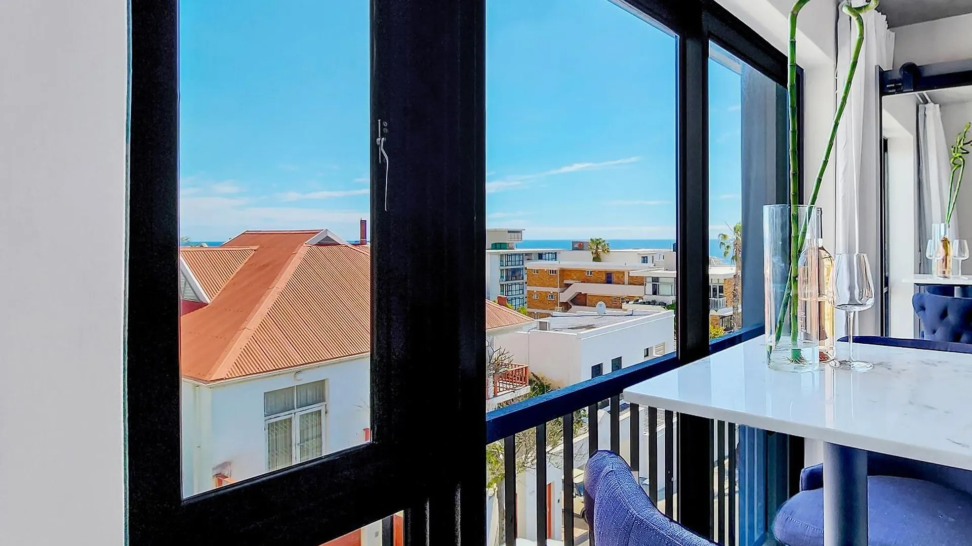 Beautiful Home, Perfect Location Cape Town Apartment